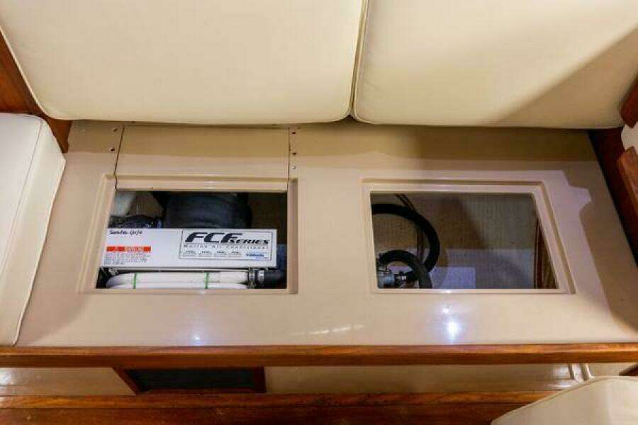 1997 Island Packet IP29