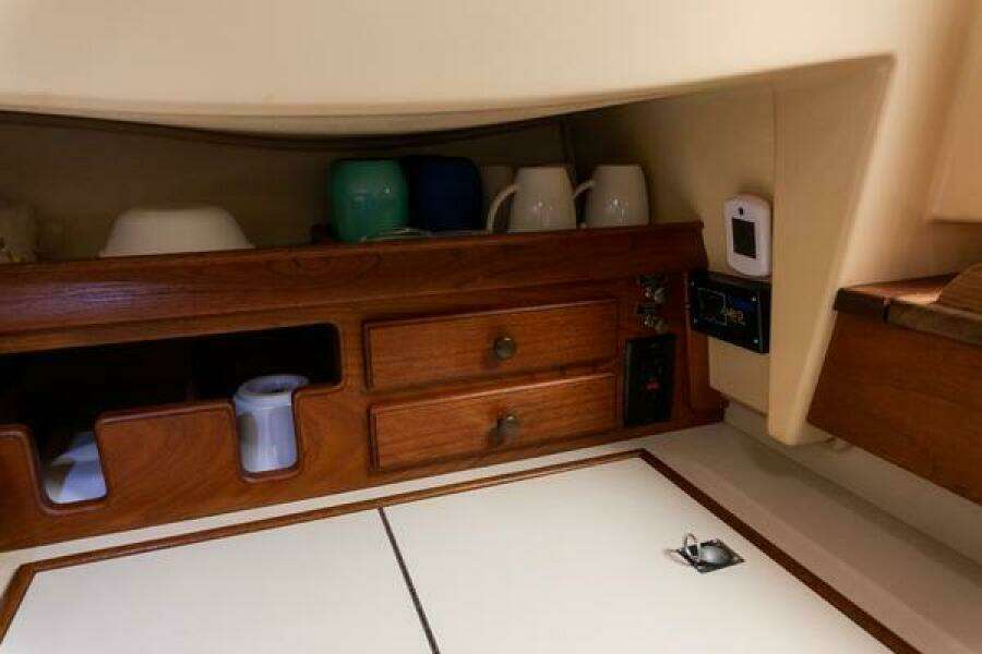 1997 Island Packet IP29