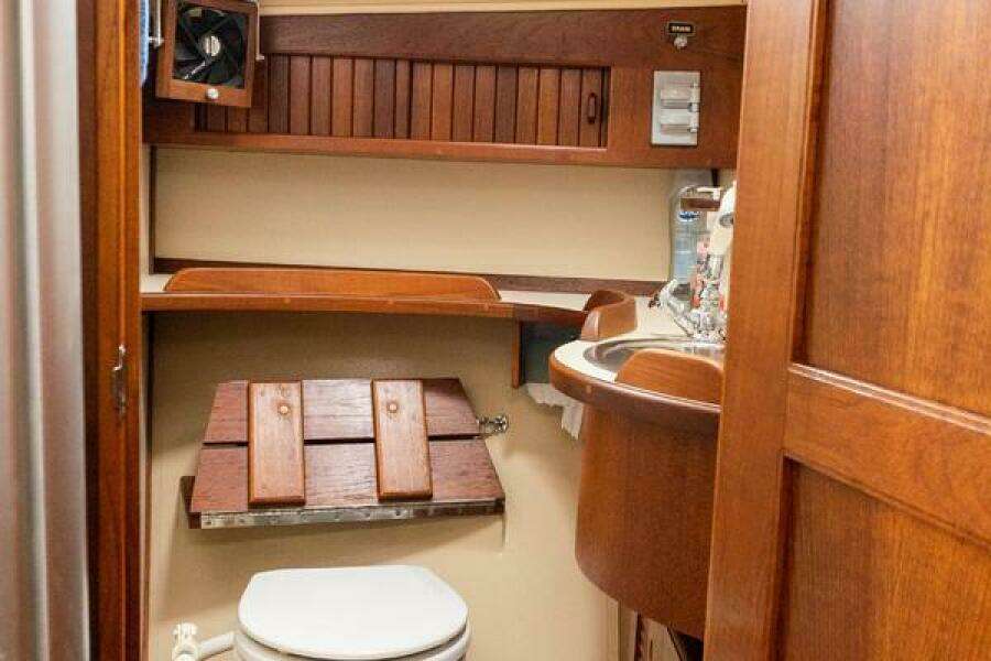 1997 Island Packet IP29