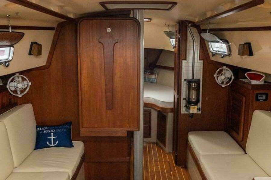 1997 Island Packet IP29