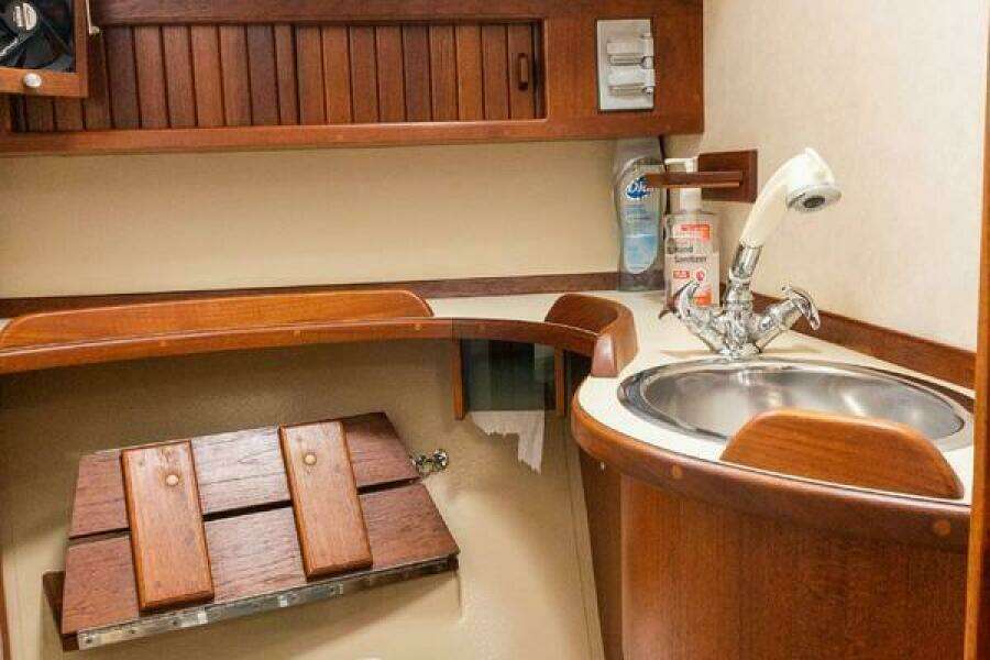 1997 Island Packet IP29