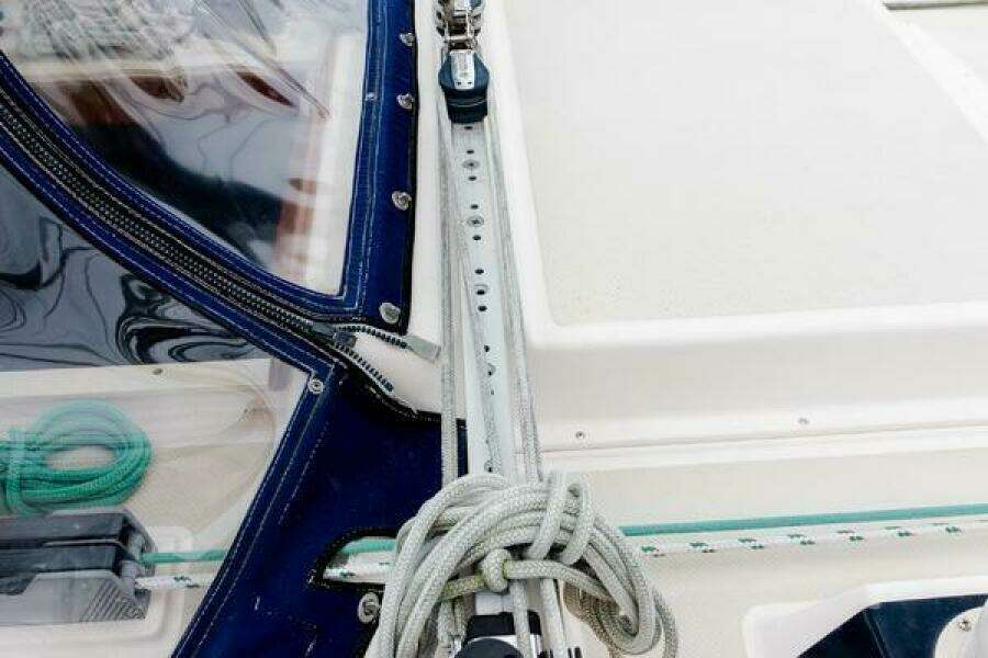 1997 Island Packet IP29