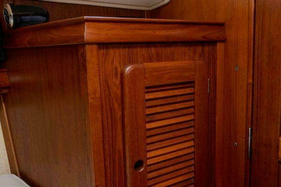 1997 Island Packet IP29