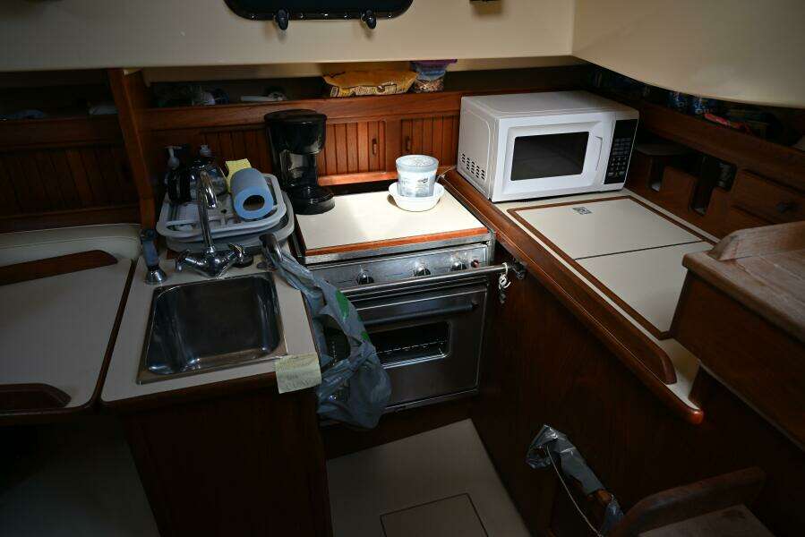 1997 Island Packet IP29