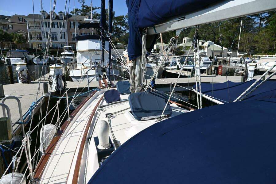 1997 Island Packet IP29