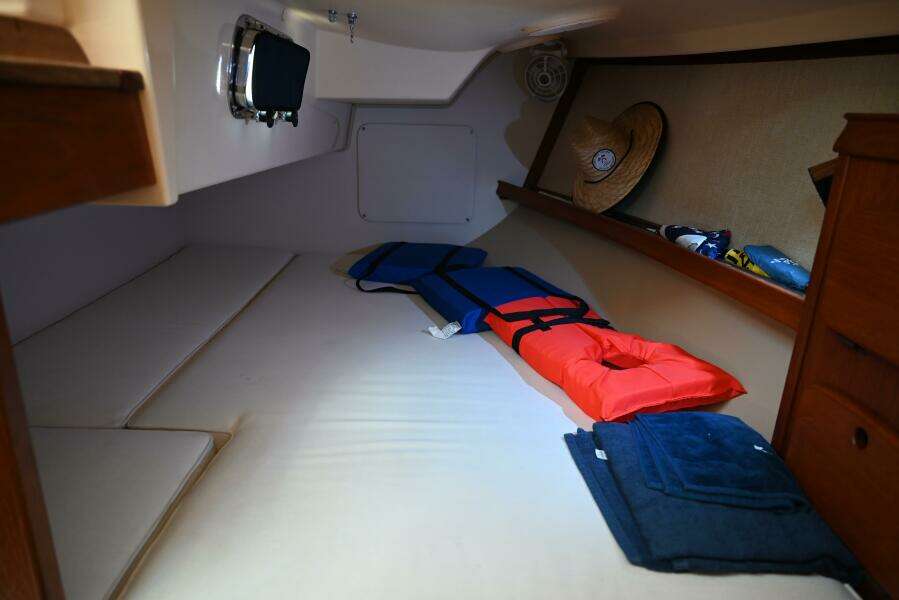 1997 Island Packet IP29