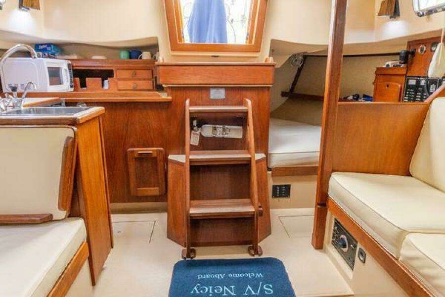 1997 Island Packet IP29