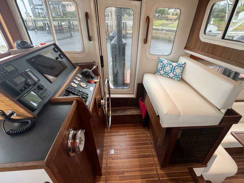 30 Nordic Tug 34 Pilot House Facing Starboard