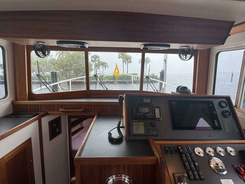 36 Nordic Tug 34 Pilot House View