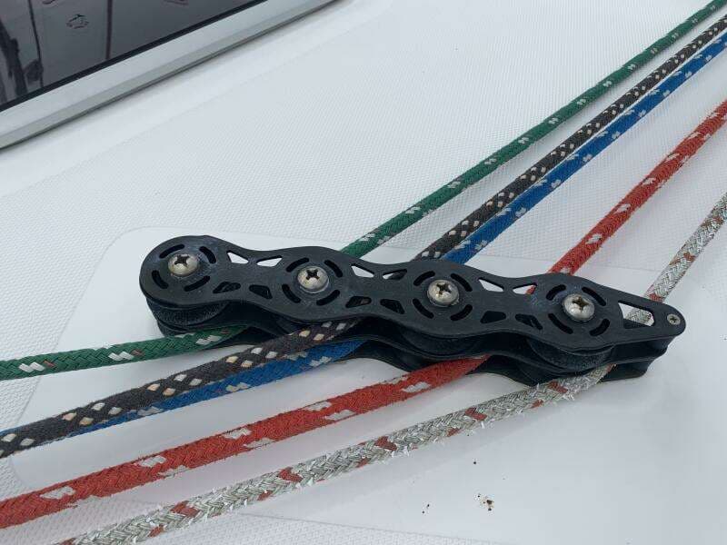 2009 Hunter 45 Deck Salon