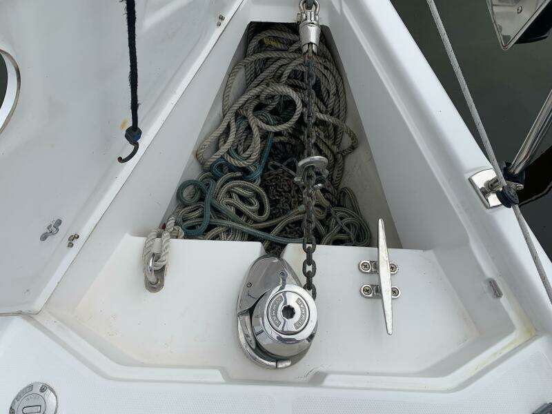 2009 Hunter 45 Deck Salon