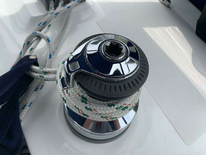 2009 Hunter 45 Deck Salon