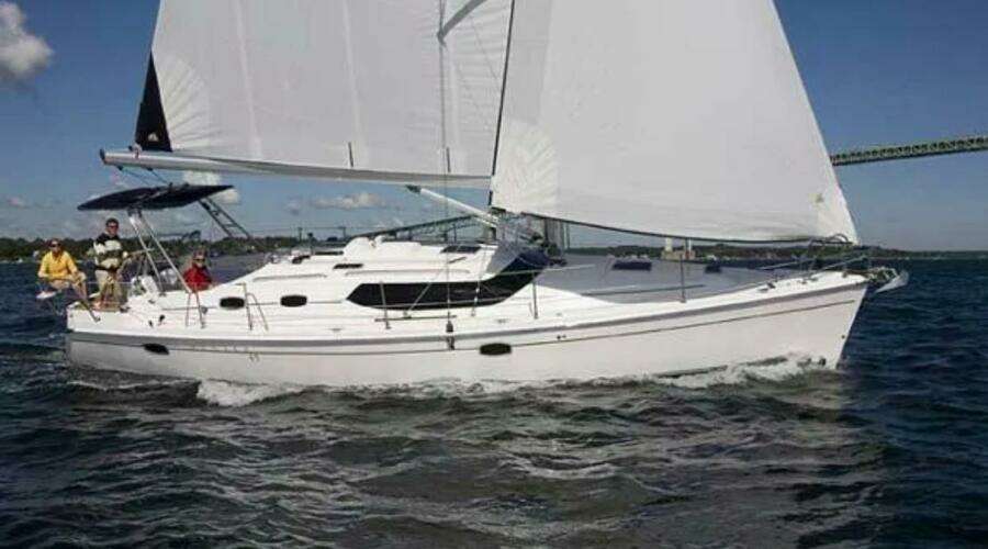 2009 Hunter 45 Deck Salon