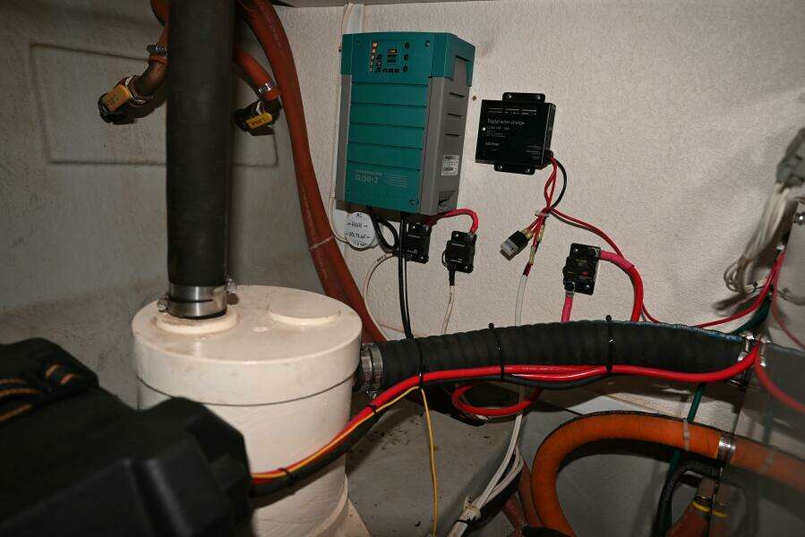 2005 Monk Flybridge Trawler