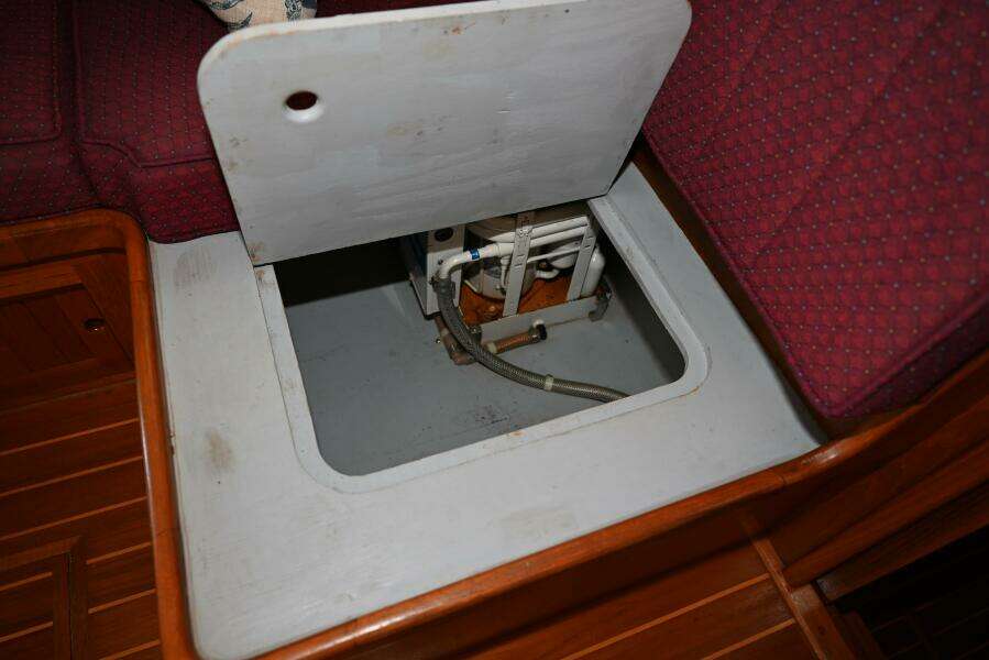 2005 Monk Flybridge Trawler