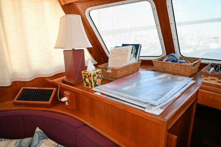 2005 Monk Flybridge Trawler