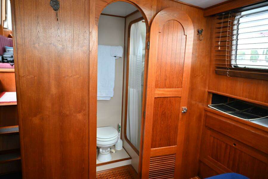 2005 Monk Flybridge Trawler