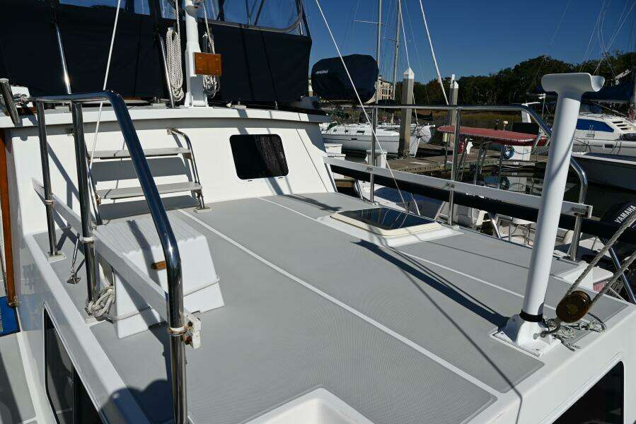 2005 Monk Flybridge Trawler