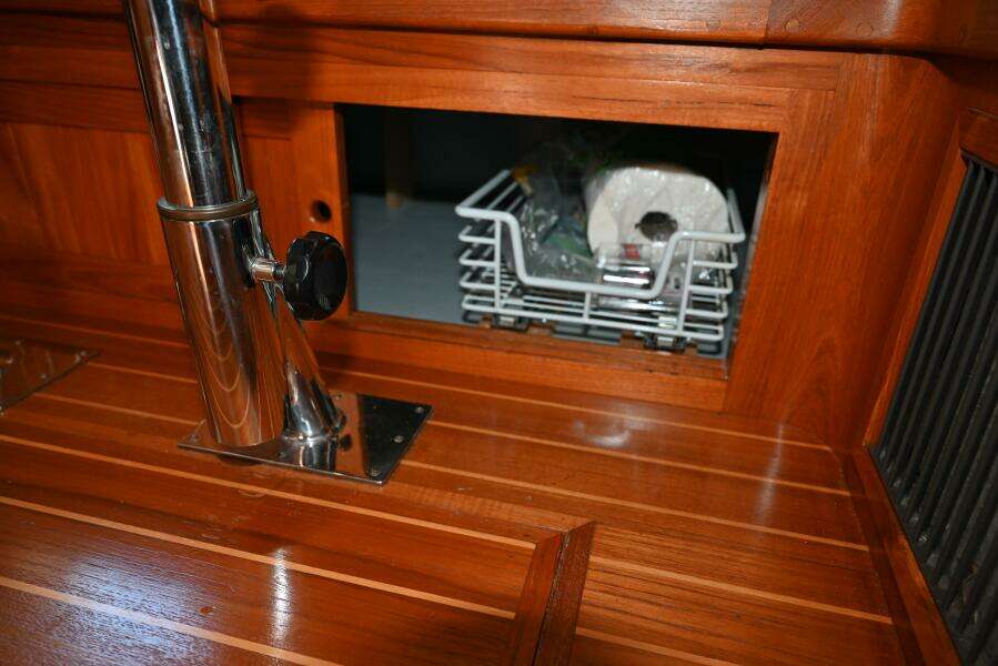 2005 Monk Flybridge Trawler