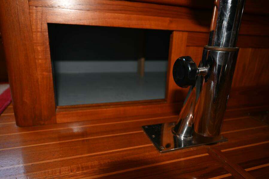 2005 Monk Flybridge Trawler