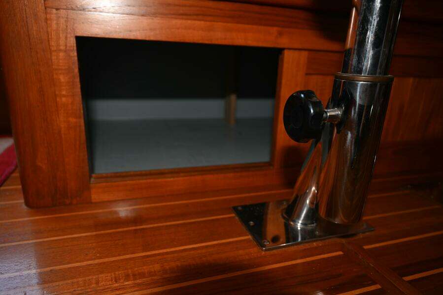 2005 Monk Flybridge Trawler