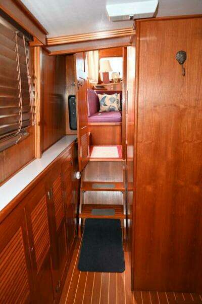2005 Monk Flybridge Trawler
