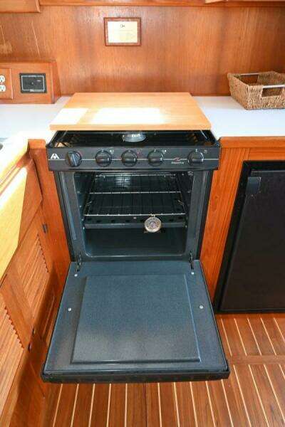2005 Monk Flybridge Trawler
