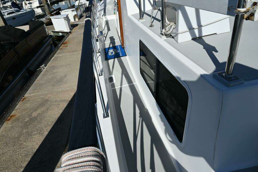 2005 Monk Flybridge Trawler