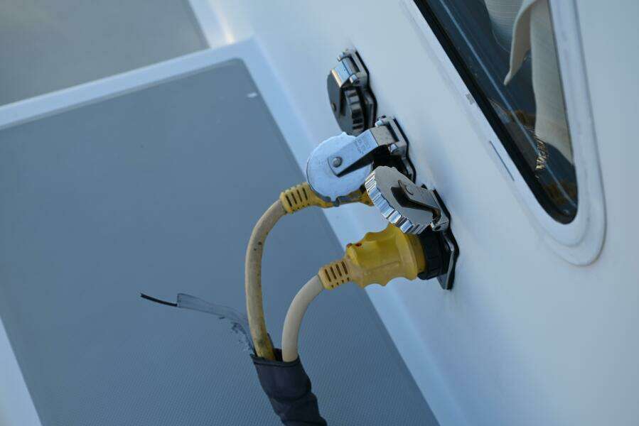 2005 Monk Flybridge Trawler