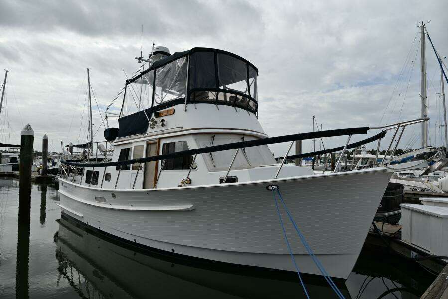 2005 Monk Flybridge Trawler