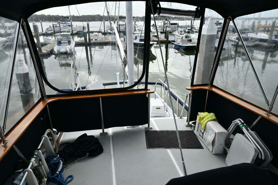 2005 Monk Flybridge Trawler