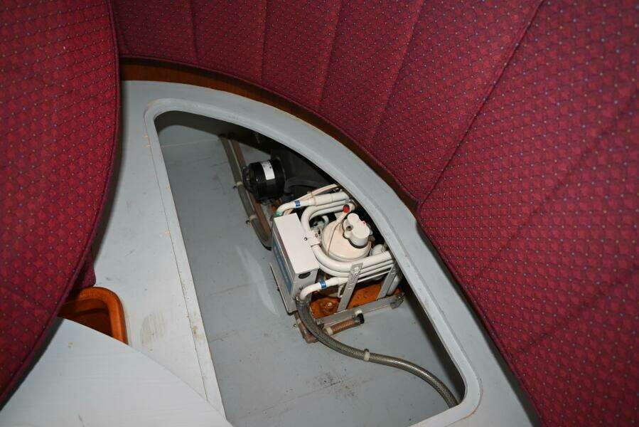 2005 Monk Flybridge Trawler