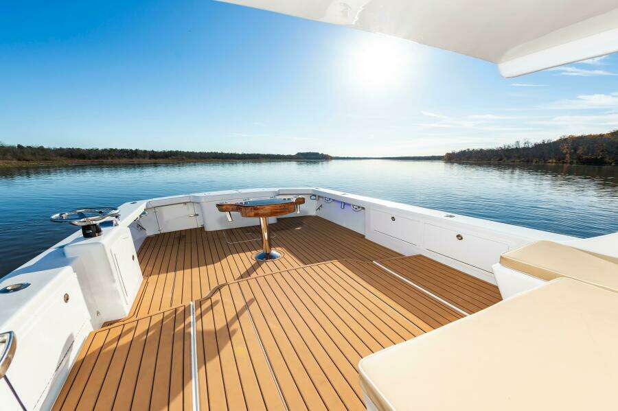 2024 Custom Chesapeake Bay Built Custom 33'