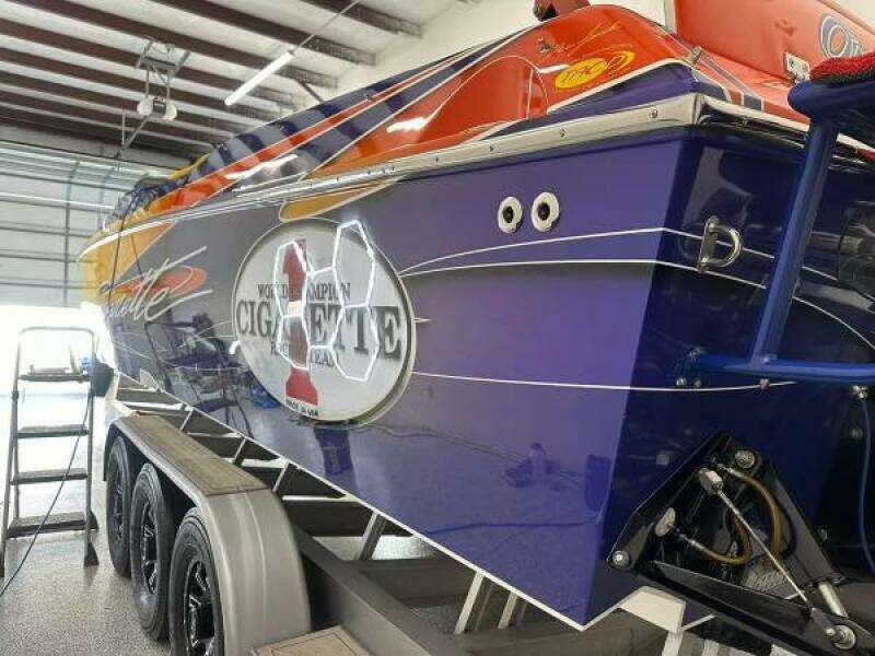 2005 Cigarette 39 Top Gun UNLIMITED