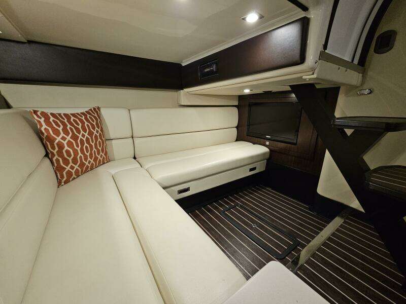 2016 Monterey 355 Sport Yacht