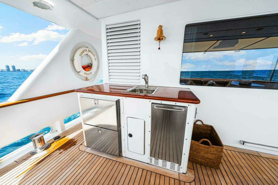 1996 Palmer Johnson TRI-DECK FB