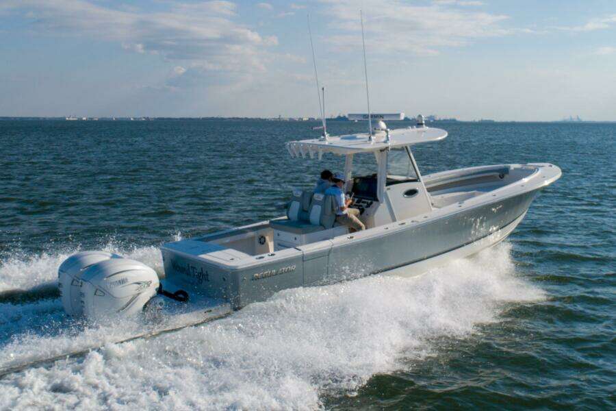 2022 Regulator 34 05