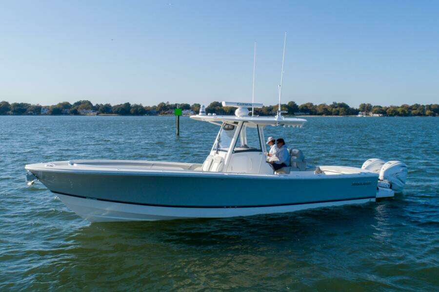 2022 Regulator 34 11