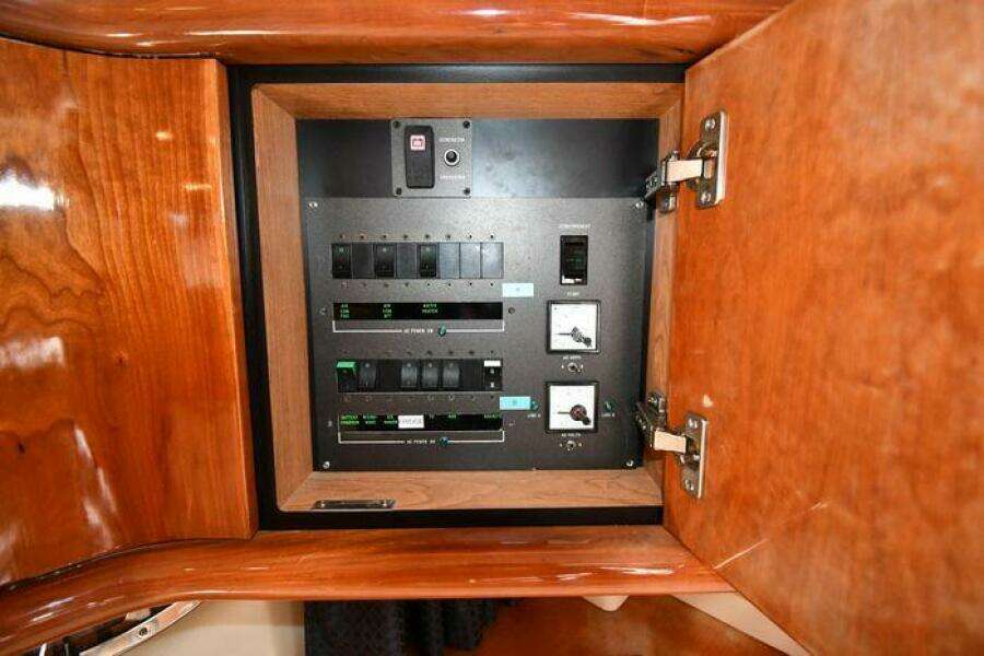 1997 Sunseeker Camargue 47