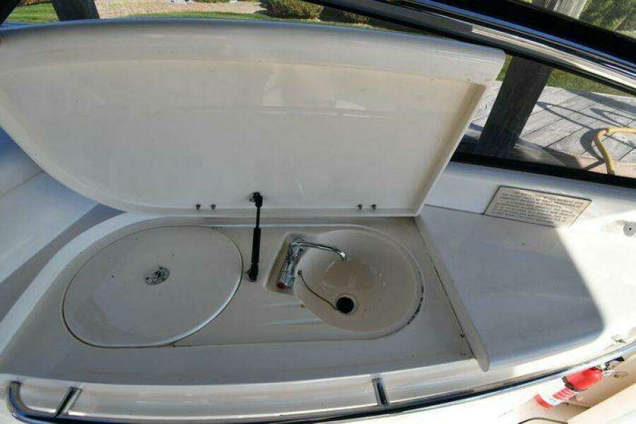 1997 Sunseeker Camargue 47