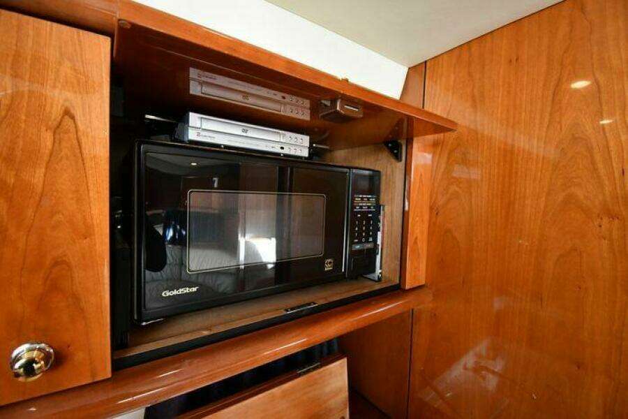 1997 Sunseeker Camargue 47