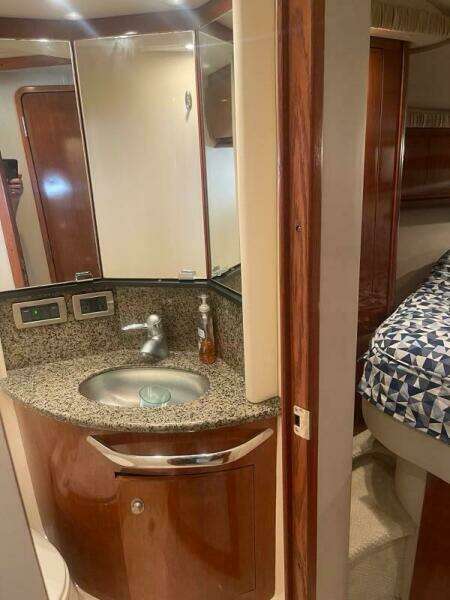 2005 Sea Ray 420 Sundancer