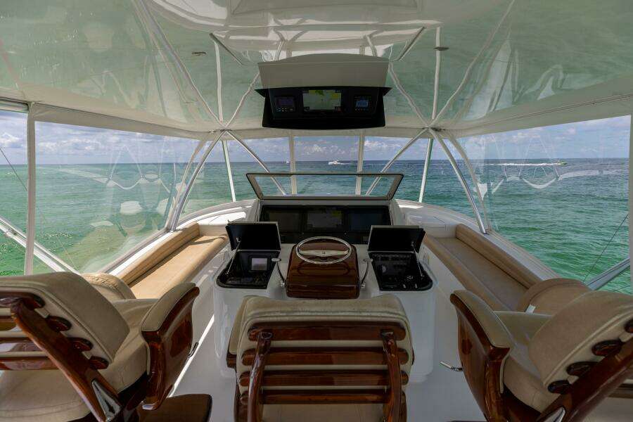 2017 Viking 66 Convertible MISS VICTORIA  Helm