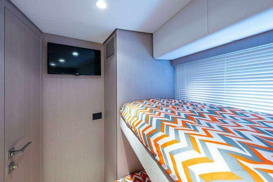 2021 Ferretti Yachts 500