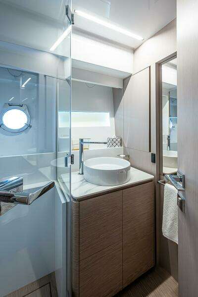 2021 Ferretti Yachts 500