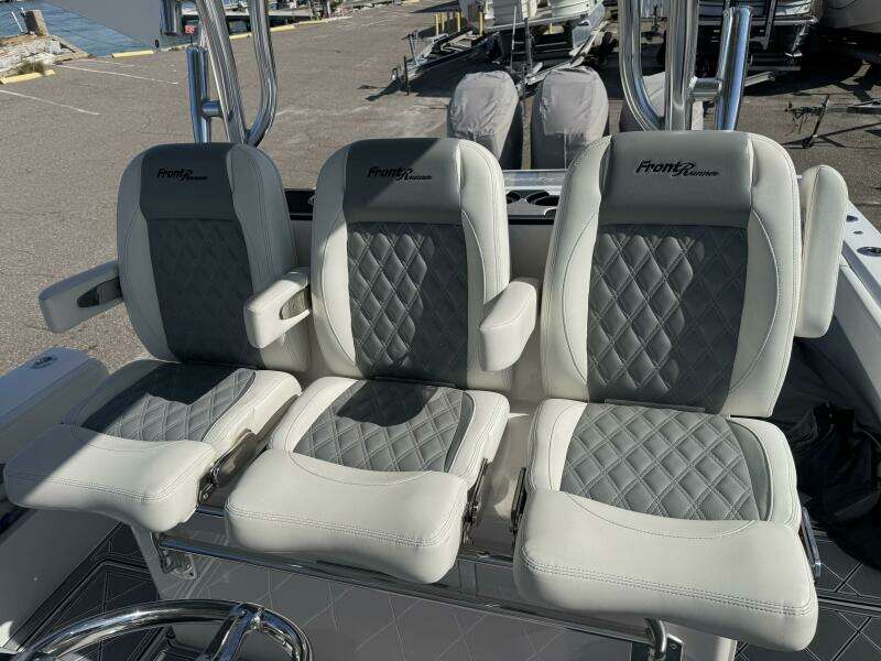 2023 Front Runner 36 CC