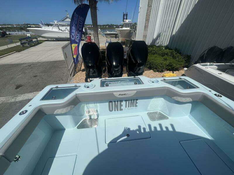 2024 Front Runner 36 CC