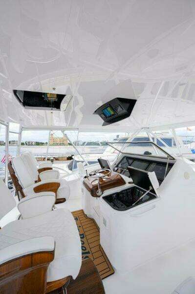 Viking 68 Twin Reels - Flybridge