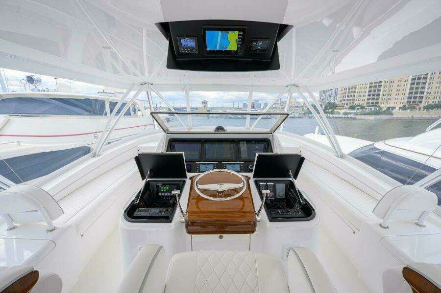 Viking 68 Twin Reels - Flybridge