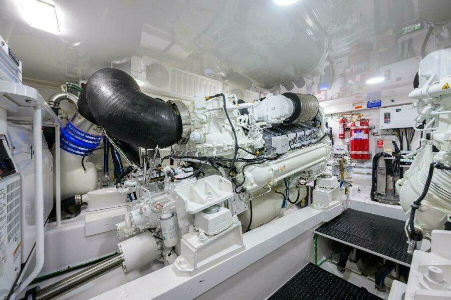 Viking 68 Twin Reels - Engine Room